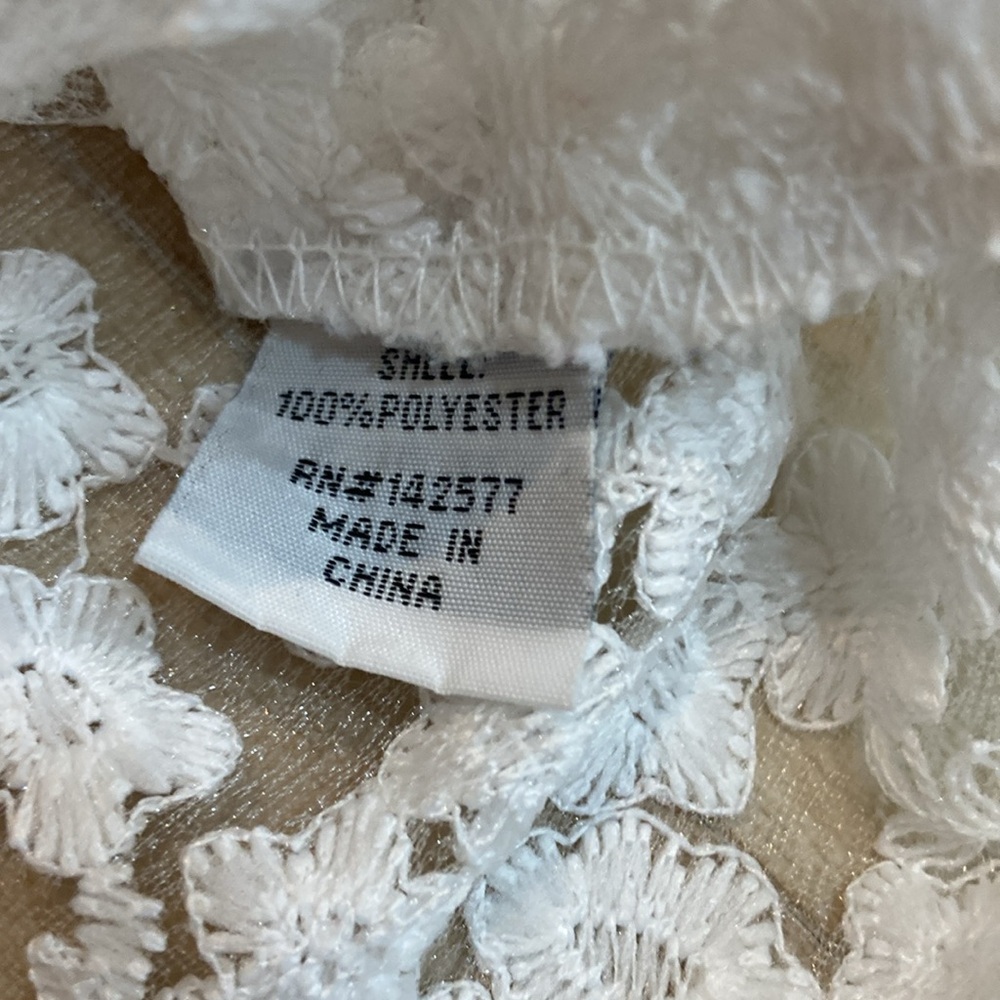 Iris mesh/floral blouse - Picture 4 of 10